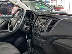 میتسوبیشی L200